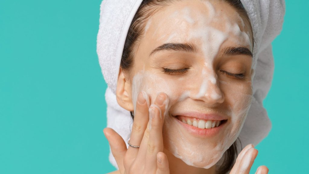 Cada cuánto tiempo se debe hacer una limpieza facial